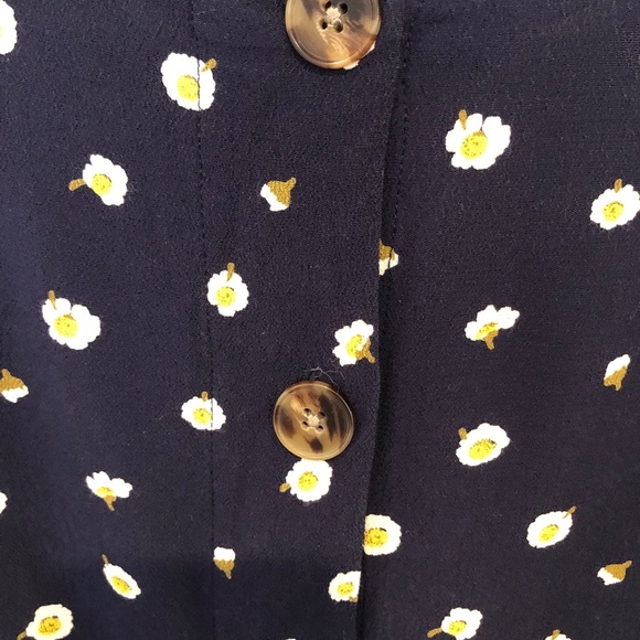 Madewell flowered dress with back accent buttons - Picture 6 of 11